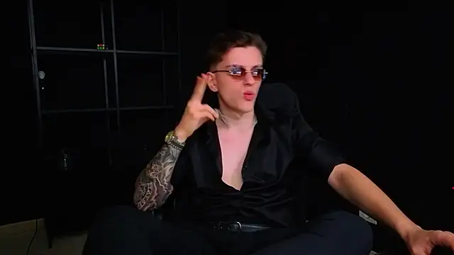FelixStarkk webkamerás műsora