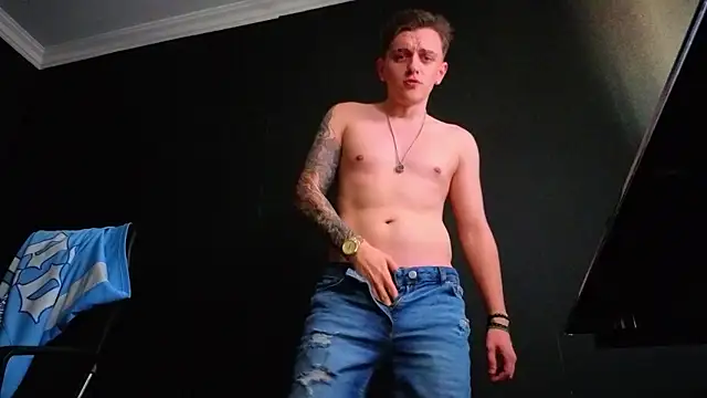 Pokazy przed kamerką – FelixStarkk