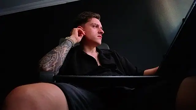 FelixStarkkn Webbikameraesitys