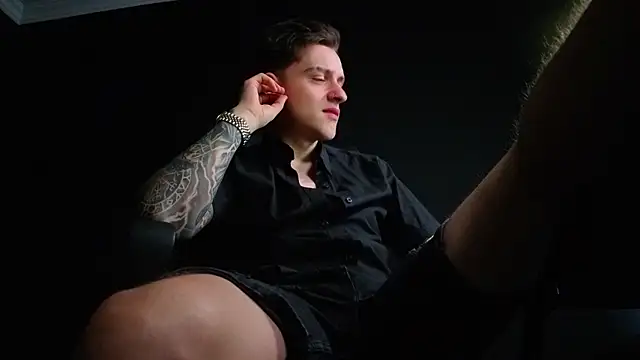FelixStarkk webkamerás műsora