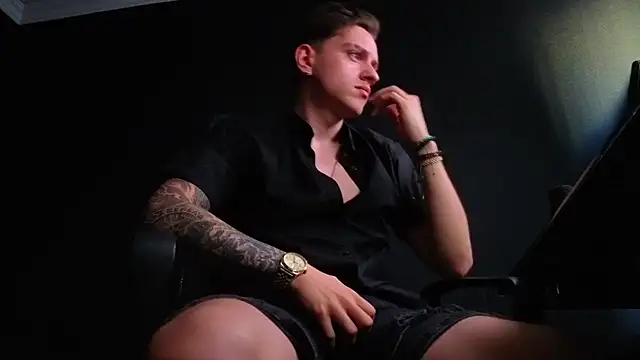 FelixStarkk 网络视讯表演