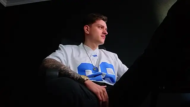 Czat XXX na żywo – FelixStarkk