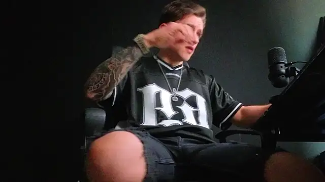 FelixStarkk 网络视讯表演