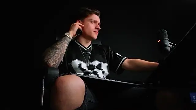 Вебкам-шоу FelixStarkk