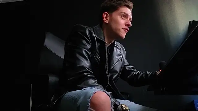 Show modela FelixStarkk na web-kameri