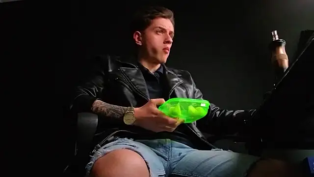FelixStarkk webkamerás műsora