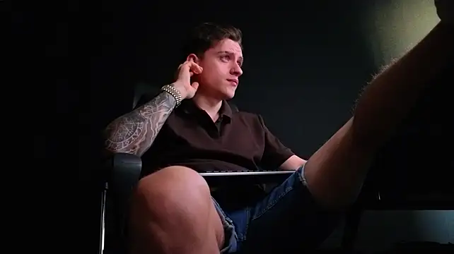 FelixStarkk 网络视讯表演