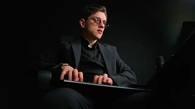 FelixStarkk webkamerás műsora