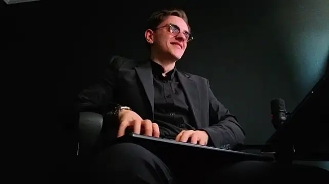 FelixStarkk webkamerás műsora