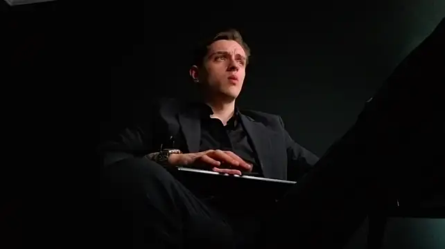 FelixStarkk webkamerás műsora