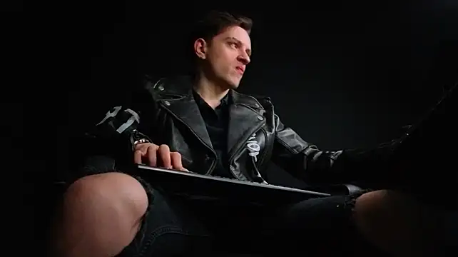 Show modela FelixStarkk na web-kameri