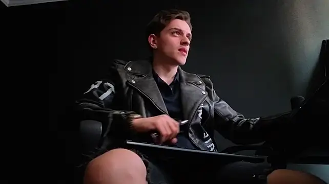 Show modela FelixStarkk na web-kameri