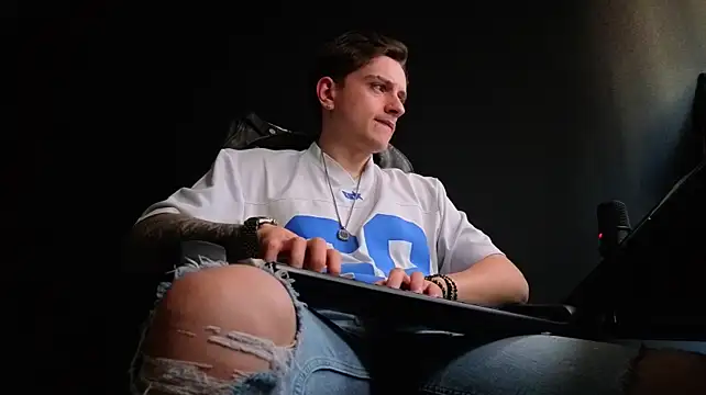 FelixStarkk Шоу с уебкамера