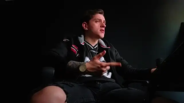FelixStarkk 在線直播表演
