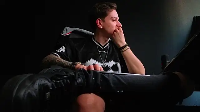 FelixStarkkn Webbikameraesitys