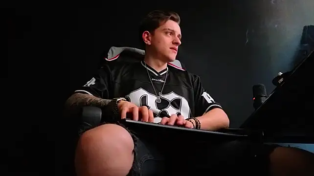 FelixStarkkn Webbikameraesitys