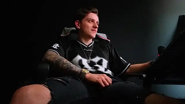 FelixStarkk 网络视讯表演