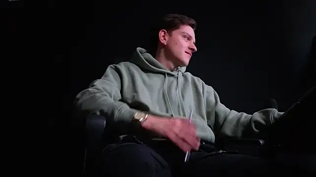 FelixStarkk 在線直播表演