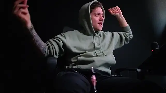 FelixStarkk 网络视讯表演