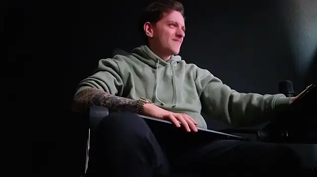 FelixStarkkn Webbikameraesitys