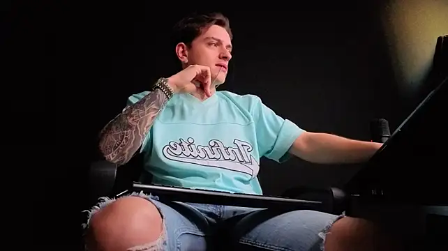 عرض كام FelixStarkk