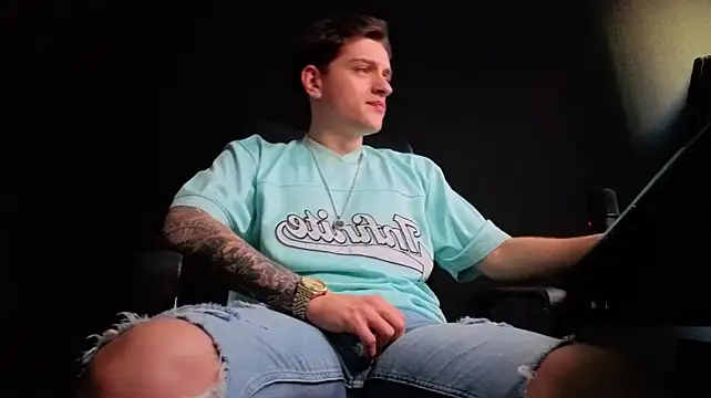 Pokazy przed kamerką – FelixStarkk