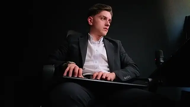 Pokazy przed kamerką – FelixStarkk