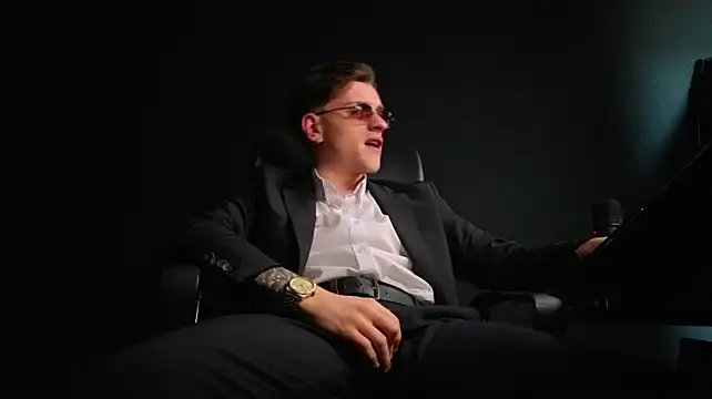 Show modela FelixStarkk na web-kameri