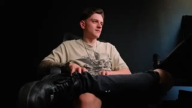 FelixStarkk Show in webcam