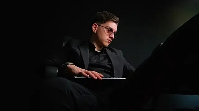 FelixStarkkn Webbikameraesitys