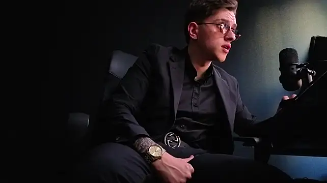 FelixStarkk 网络视讯表演