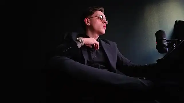 FelixStarkk 在線直播表演