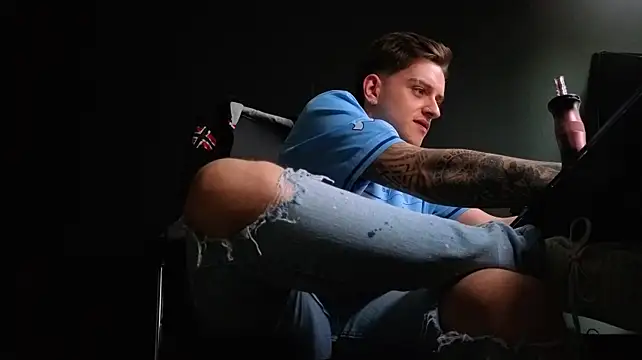 Pokazy przed kamerką – FelixStarkk