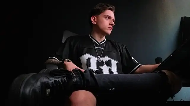 FelixStarkk 网络视讯表演
