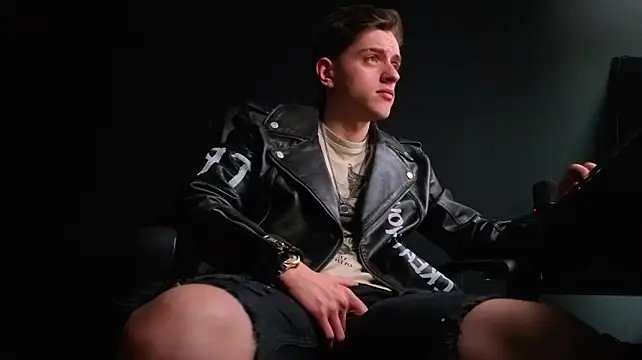 Show modela FelixStarkk na web-kameri