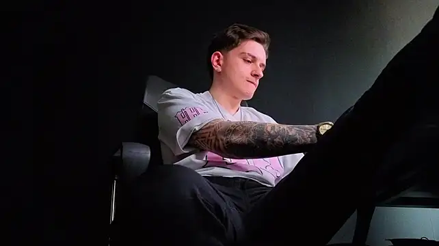 FelixStarkk 网络视讯表演