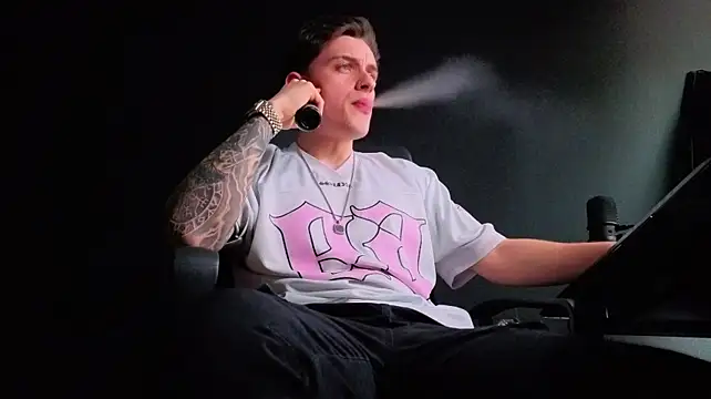 FelixStarkk 网络视讯表演