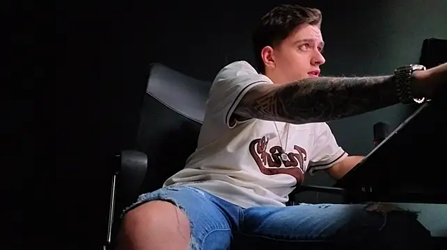 FelixStarkk Шоу с уебкамера