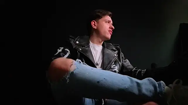 FelixStarkk 网络视讯表演