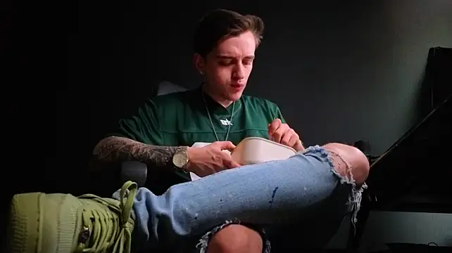 FelixStarkk webkamerás műsora