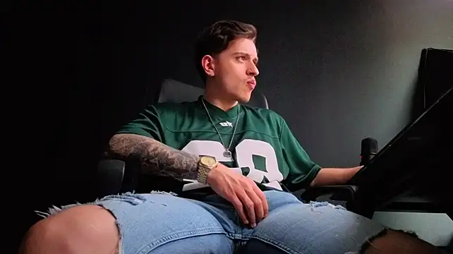 Show modela FelixStarkk na web-kameri