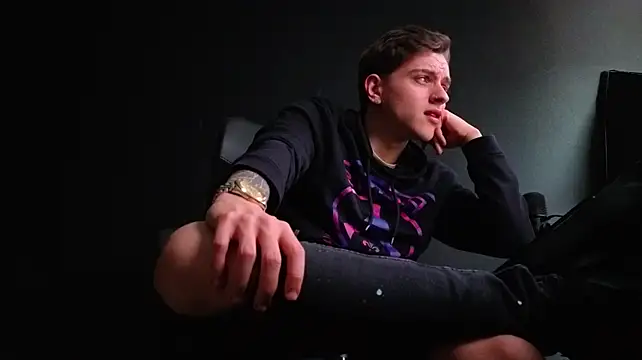 FelixStarkk Adlı Modelin Web Kamerası Şovu