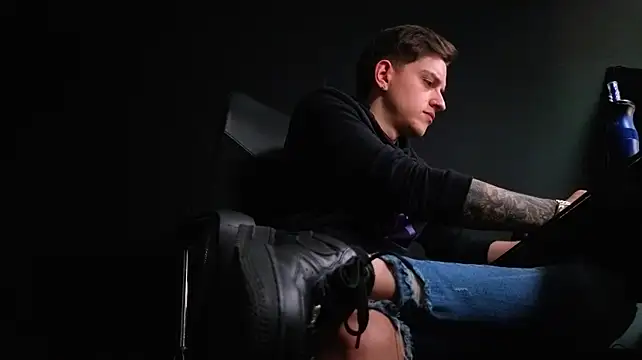 FelixStarkk Шоу с уебкамера