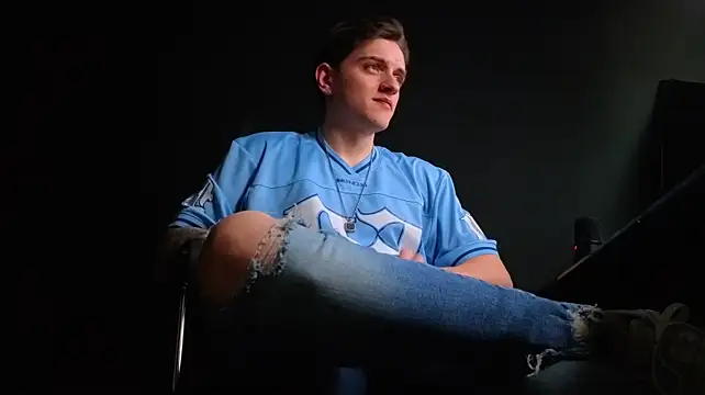 FelixStarkk 网络视讯表演