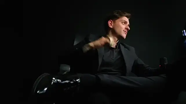 Show modela FelixStarkk na web-kameri