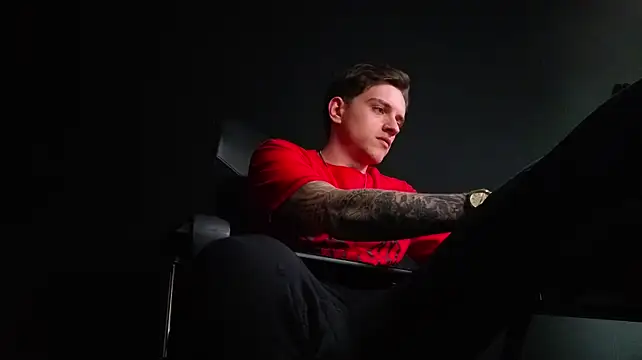 Chat +18 de FelixStarkk ao vivo