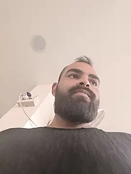 FuckkkStarrr: διαδικτυακό σόου στην κάμερα
