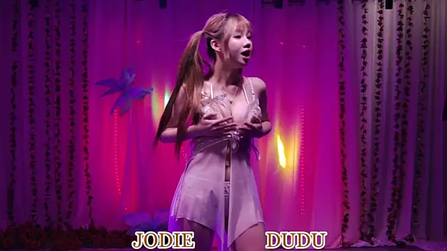 yznt-dudu 在線直播表演