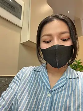 Chat XXX en directo de Linh_2004