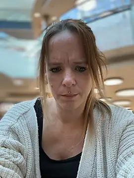 SexyMilf_1987's Webcam Show